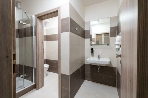 Hostal Penzion Dionysos Pod Kartouzkou