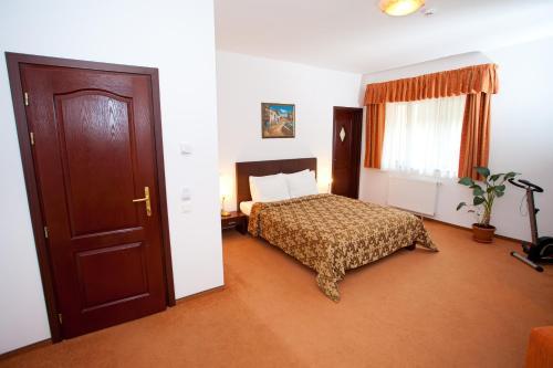 Hostal Pension Pantheon