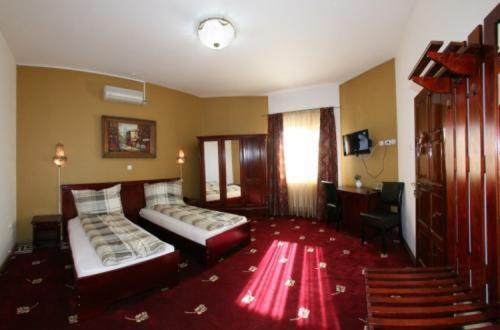 Bed & Breakfast Pensiunea Crown Royal