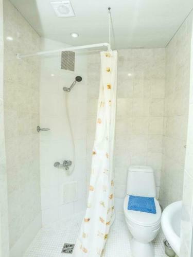 Ev Roshel Hotel