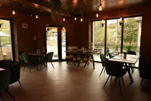 Casa Braneana- Pensiune Restaurant