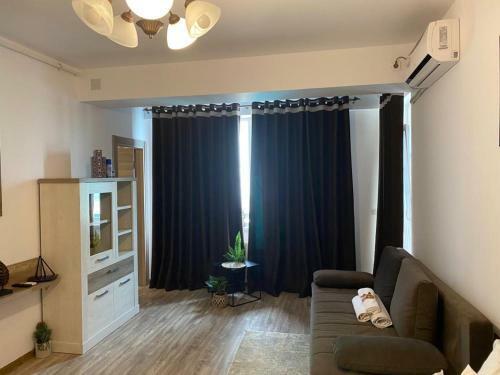 Argos Summerland Apartment