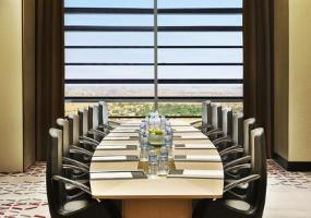 Alrayyan Hotel Doha, Curio Collection By Hilton