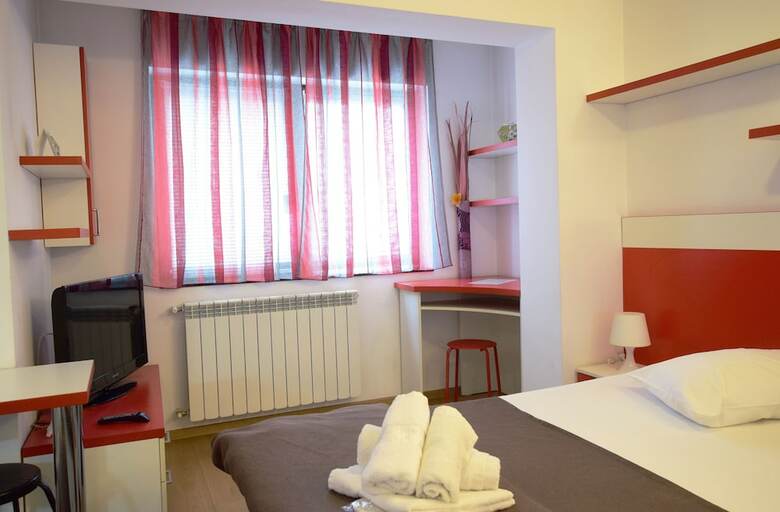 Aparthotel Decebal Residence Apartments