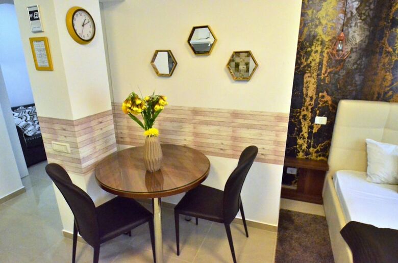 Aparthotel Decebal Residence Apartments