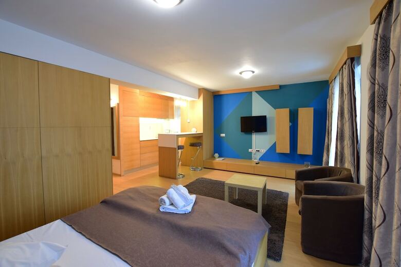 Aparthotel Decebal Residence Apartments