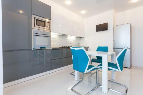 Apartment Gorkogo 96