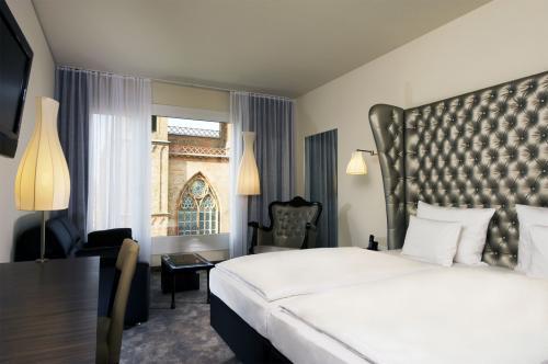 Hotel Arcotel John F