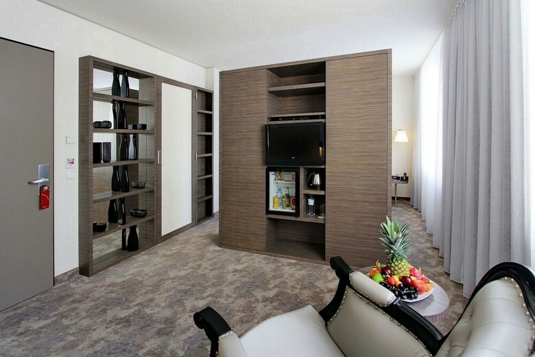 Hotel Arcotel John F