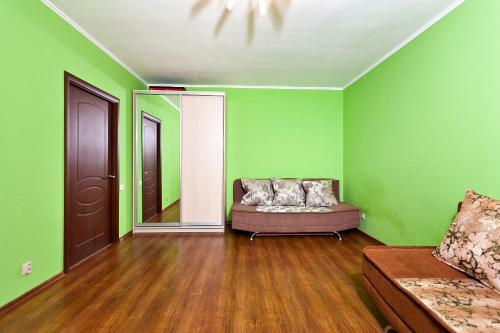 Apartments On Adoratskogo 4