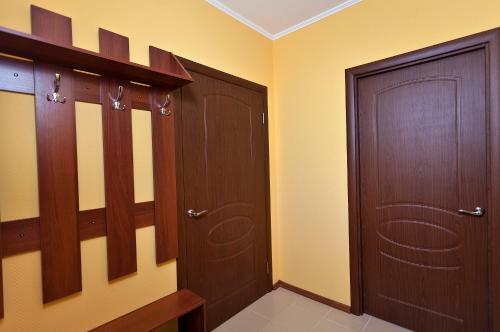 Apartments On Adoratskogo 4