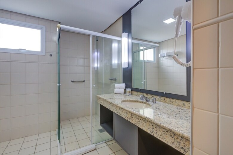 Quality Hotel Jundia�