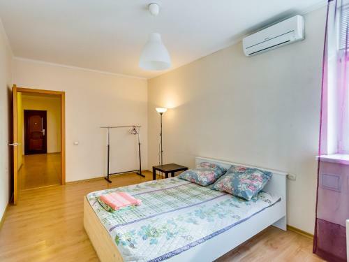 Apartments On Gorkogo 13/56