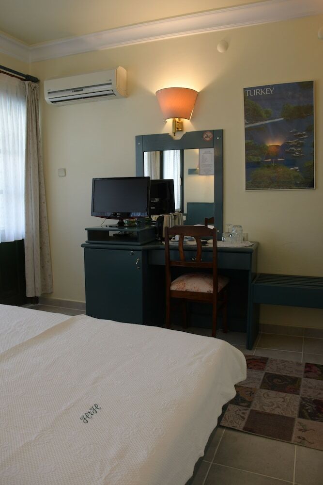Hotel Hal-tur