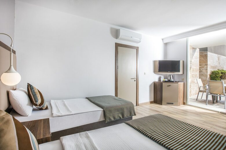 Hotel Palm Wings Ephesus Beach Resort