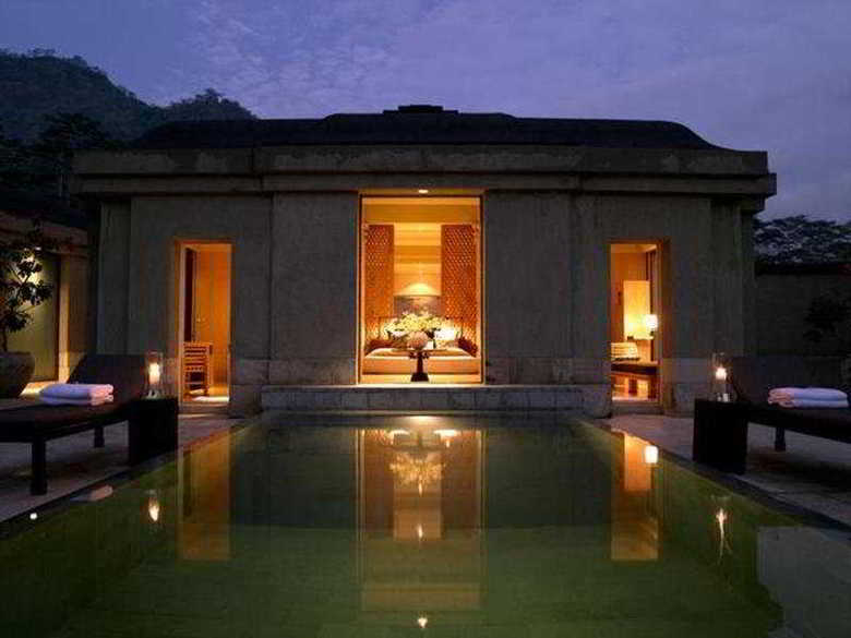 Hotel Amanjiwo