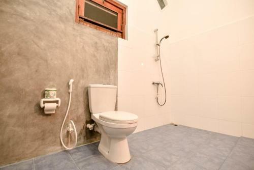 Drifters Hotel & Beach Restaurant