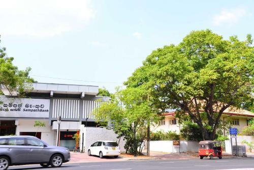 Lodge Colombo Villa (town House)