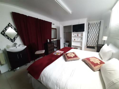 Bed & Breakfast Au Plais De Langebaan At Palm Tree Villa
