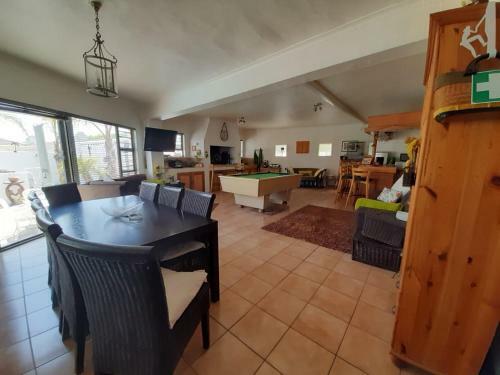 Bed & Breakfast Au Plais De Langebaan At Palm Tree Villa