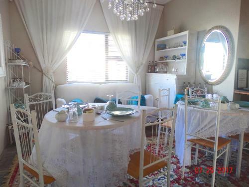Bed & Breakfast Au Plais De Langebaan At Palm Tree Villa