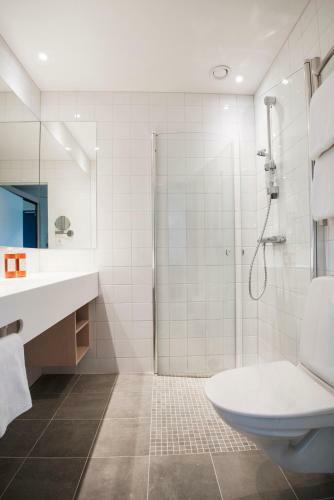 Rc Hotel Sport's & Business