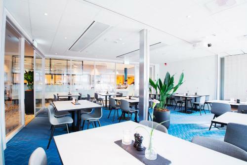 Rc Hotel Sport's & Business