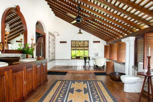 Hotel Tamarind Hill By Asia Leisure