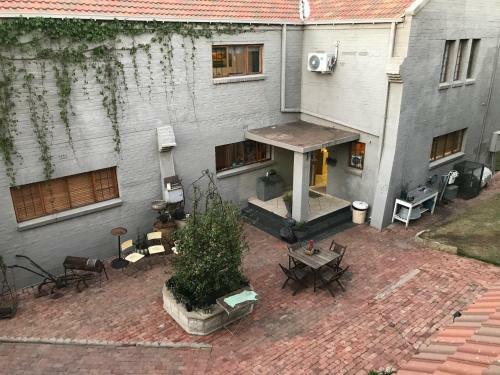 Hostal Tuscana Villa Guesthouse