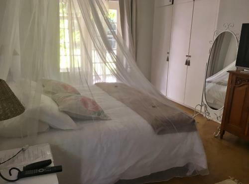 Hostal Jardin De Fees