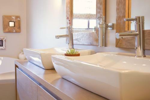 Hostal Aziza Guest House