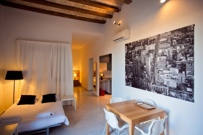 Las Ramblas Bacardi Apartments