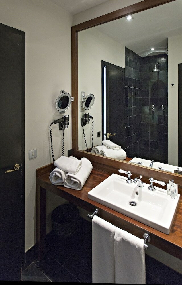 Hotel Market