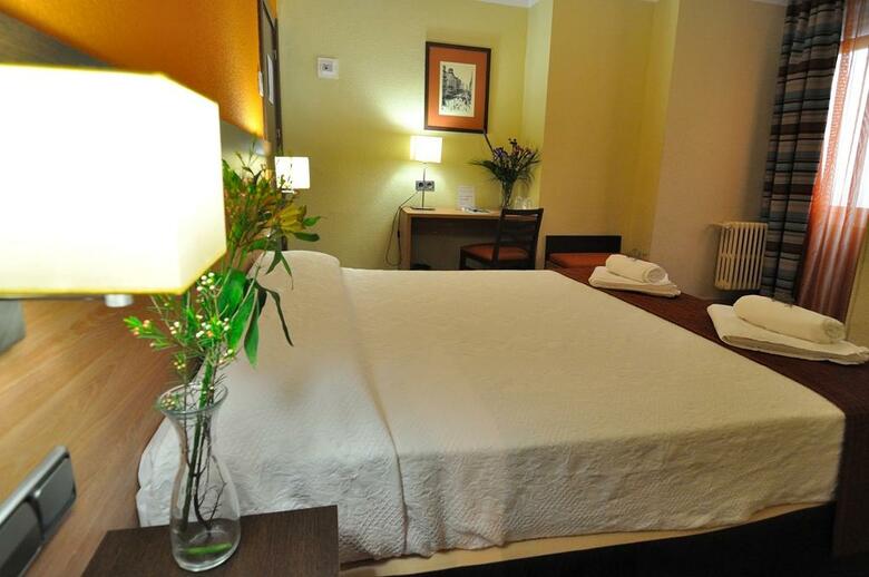 Hostal Ballesta