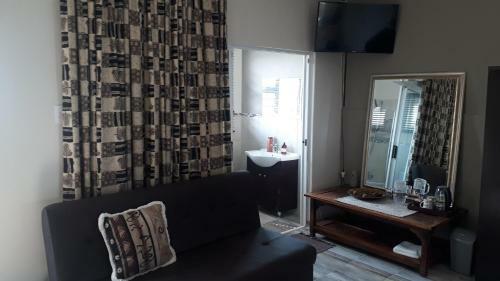 Hostal Bella Vista Guest House