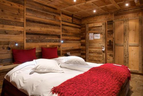 Hotel Hostellerie Du Pas De L'ours "relais Et Chateaux"