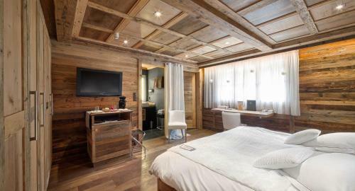 Hotel Hostellerie Du Pas De L'ours "relais Et Chateaux"