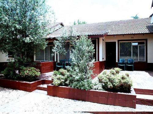 Hostal Tudor Lodge & Tours Cc
