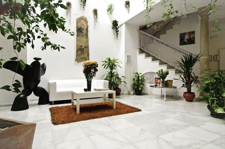 Hotel Un Patio Al Sur