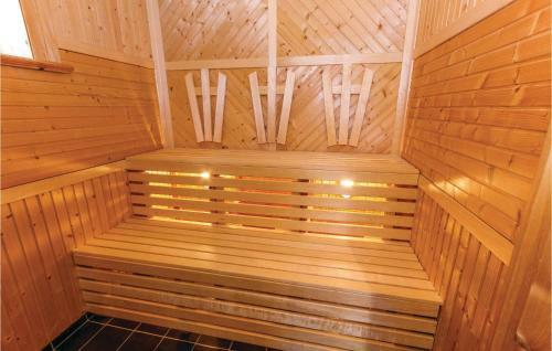 Two-bedroom Holiday Home In Jarvso