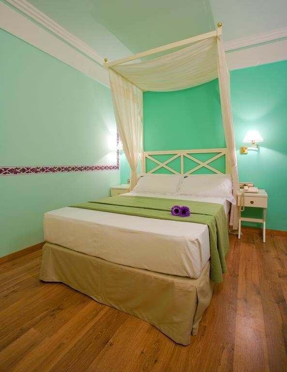 Aparthotel Suites Gran V�a 44