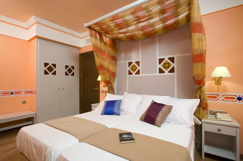 Aparthotel Suites Gran V�a 44