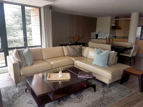 Weom Apartments