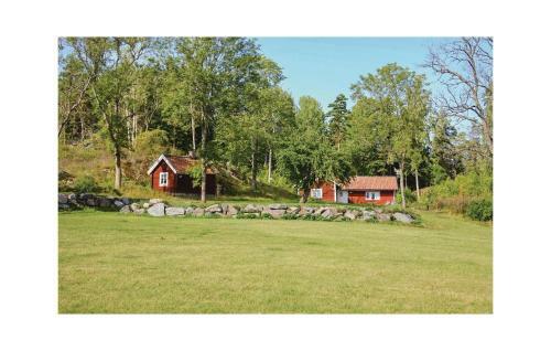 Two-bedroom Holiday Home In Stjarnhov