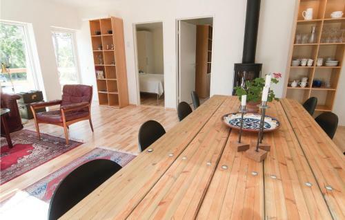 Three-bedroom Holiday Home In Visby