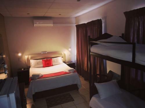 Hostal Rose Garden Overnight Stay