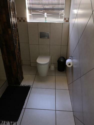 Hostal Rose Garden Overnight Stay
