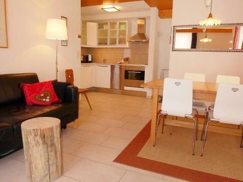 Apartment Almis-b�deli.1