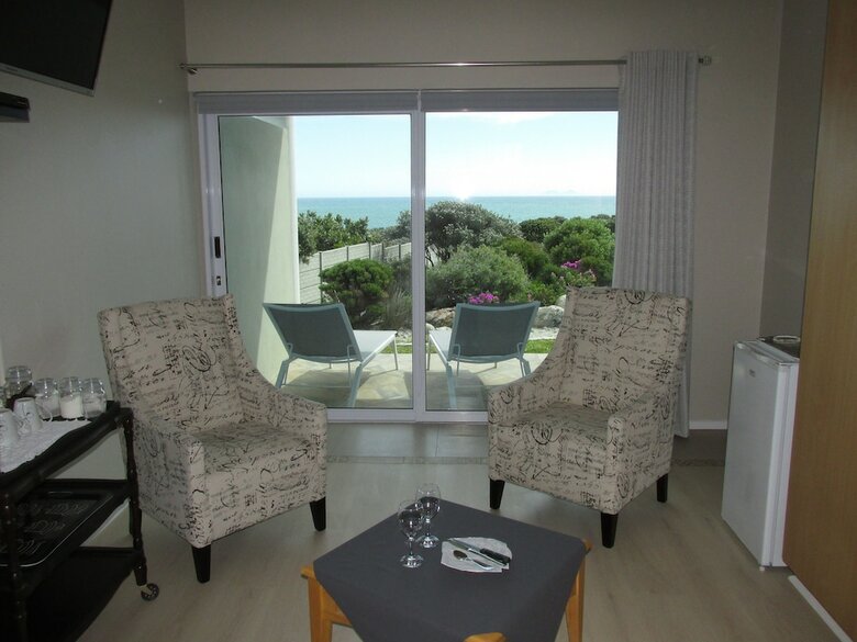 Hostal Belle Mer Guest House