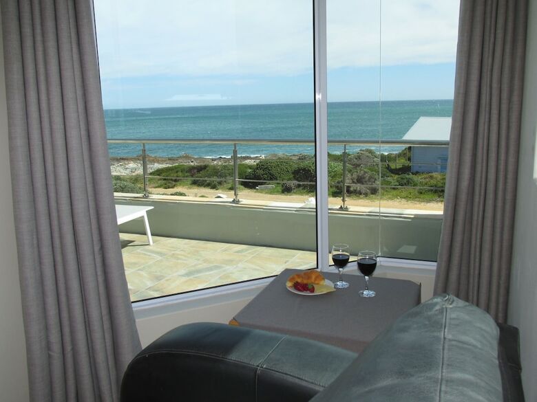 Hostal Belle Mer Guest House